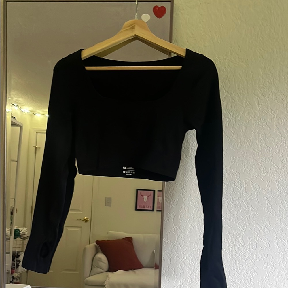 Cropped good material women’s long sleeve